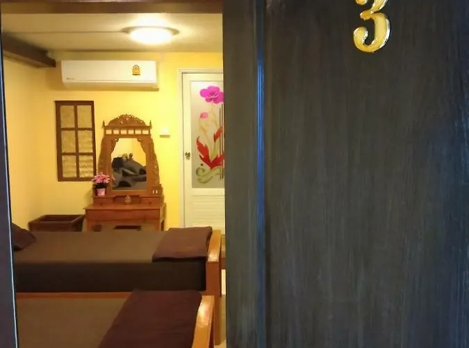 Hostal Ruan Ben Ja Don Mueang,bangkok