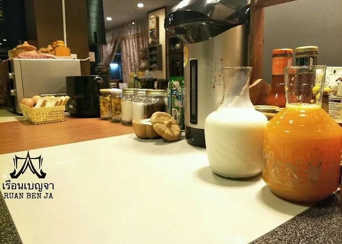 Ruan Ben Ja Don Mueang,bangkok