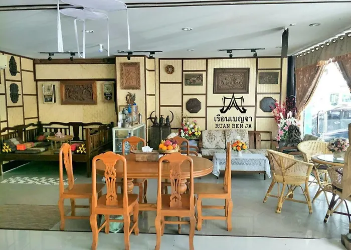 Ruan Ben Ja Don Mueang,bangkok 호스텔 *